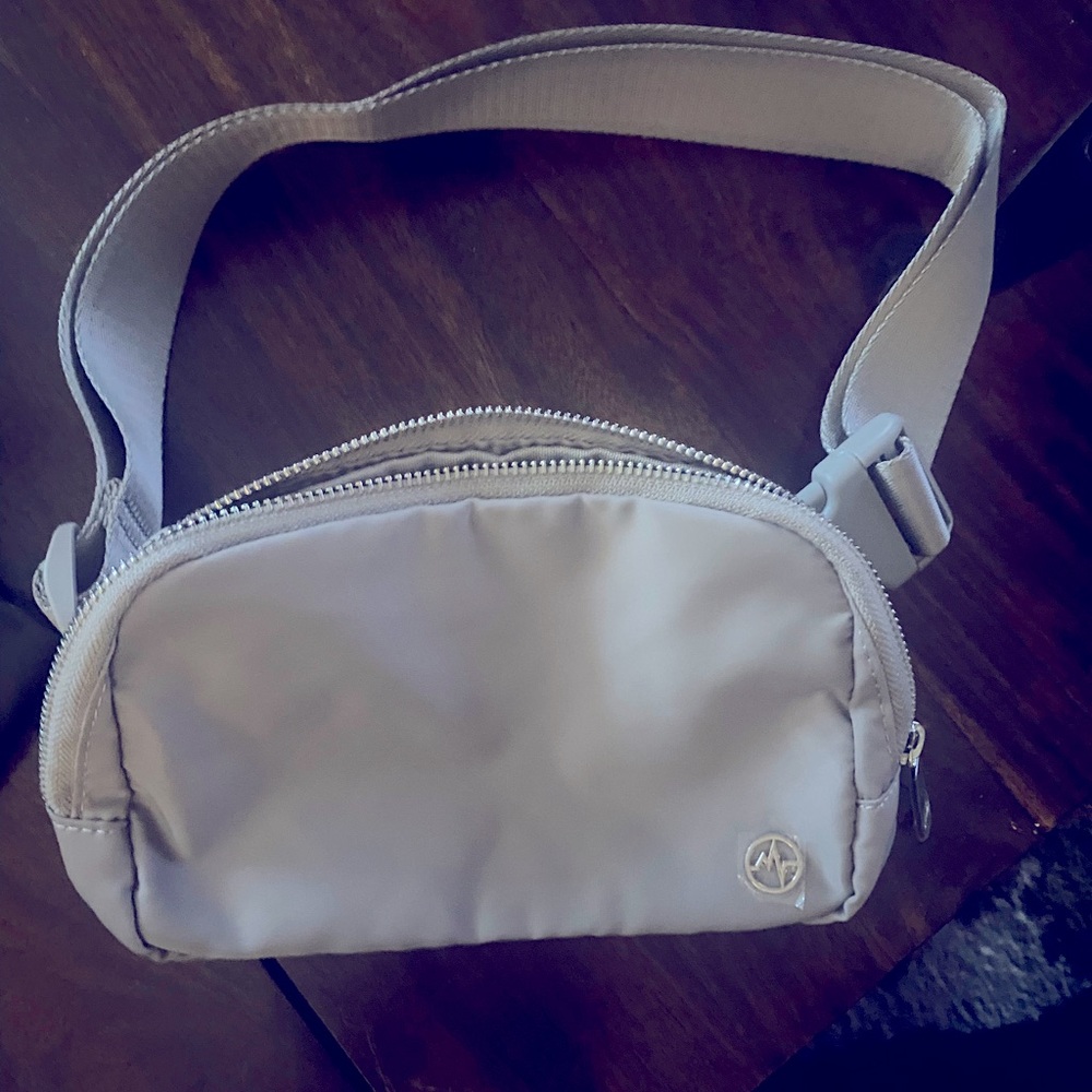 Pander Fanny Pack NWOT